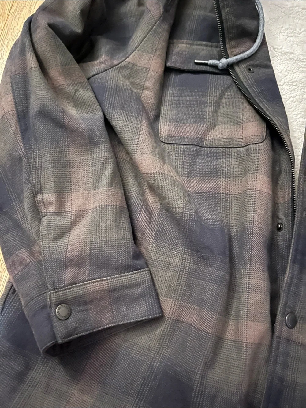 Levis Sherpa Lined Flannel Shirt Jacket Mens XXL New Brown Plaid Hooded Shacket - Picture 6 of 7